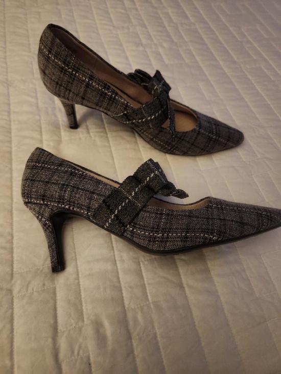 Life Stride Shoes - LifeStride Women’s Sashay Pointed Toe Pumps